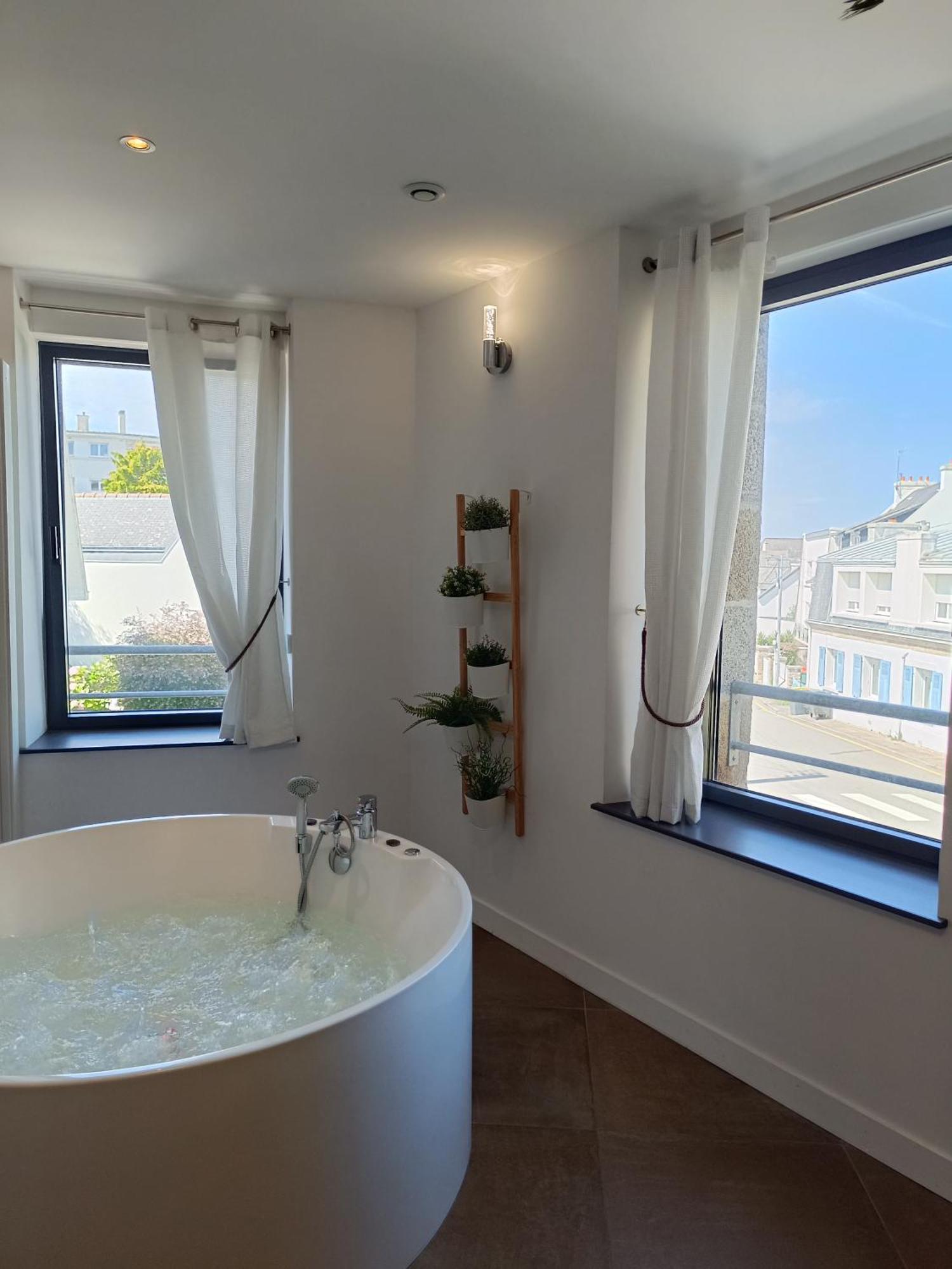 Les Suites De Bougainville Concarneau Exterior foto