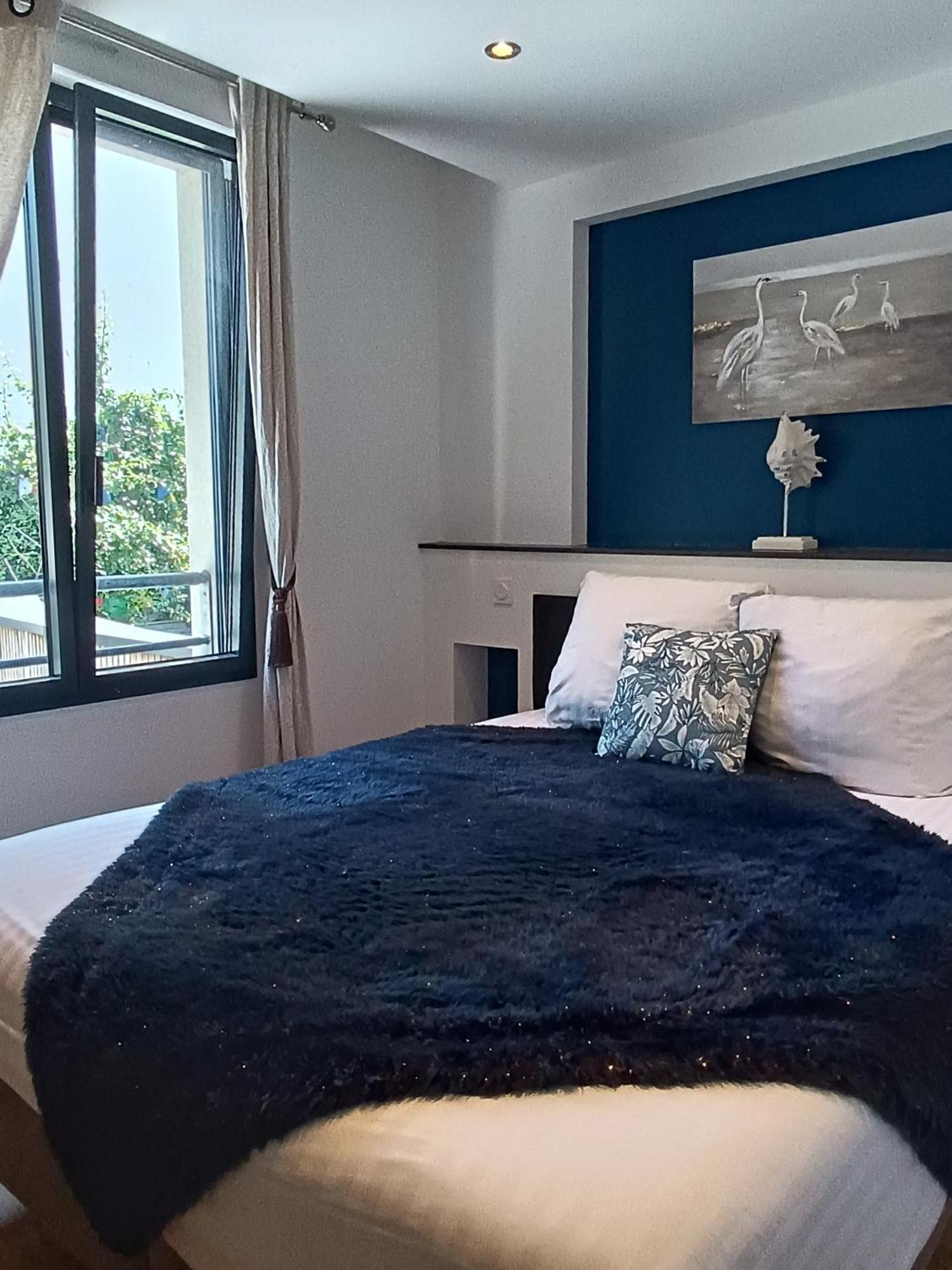 Les Suites De Bougainville Concarneau Cameră foto